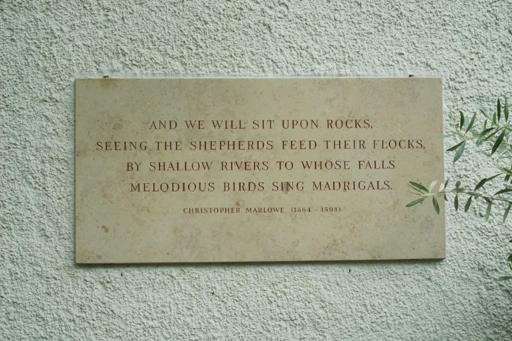 Auszug aus dem Gedicht "The Passionate Shepherd to His Love" von Christopher Marlowe (1564-1593)